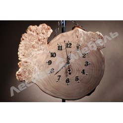 Часы деревянные ручной работы